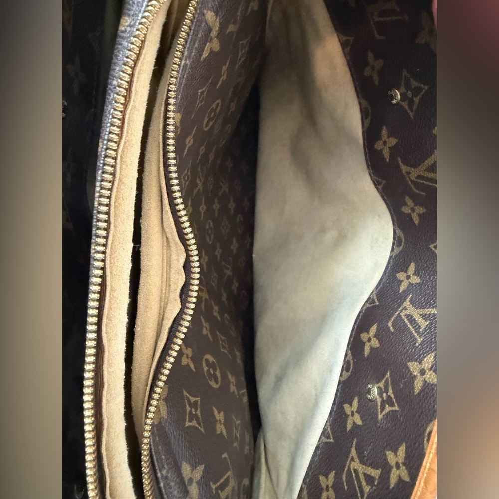 Louis Vuitton Rivoli Monogram Canvas Briefcase / Business Bag - Picture 13 of 16